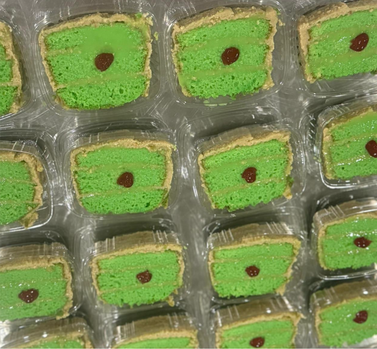 Pista-pete | Pistachio Cashew Cake